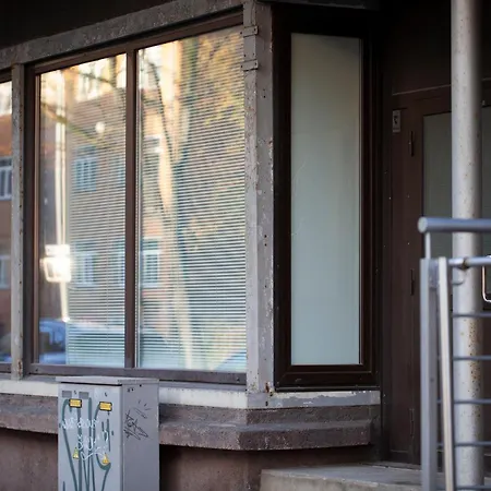 Cozy Small In A Heart Of Kunderi Street Apartamento Talin
