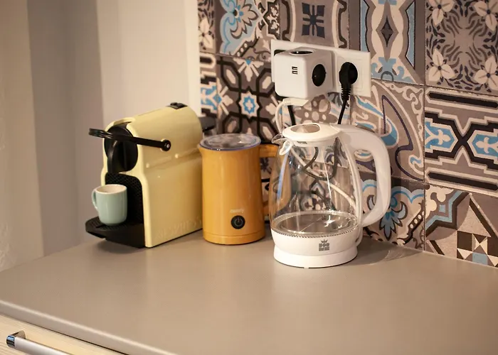 Cozy Small In A Heart Of Kunderi Street Apartamento